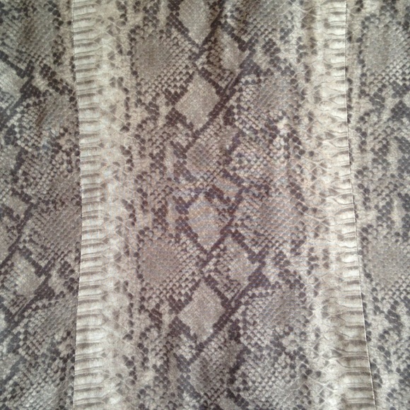 MICHAEL Michael Kors Shirt Snake Print Gray Sheer - Picture 4 of 7